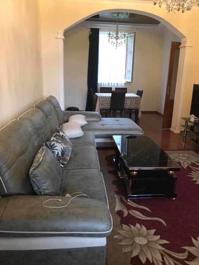 Lela'S Guest House Batumi Luaran gambar